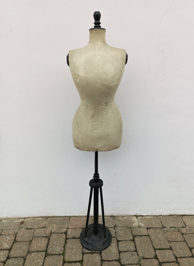 Petit Waist Dressmakers Mannequin (2).jpg